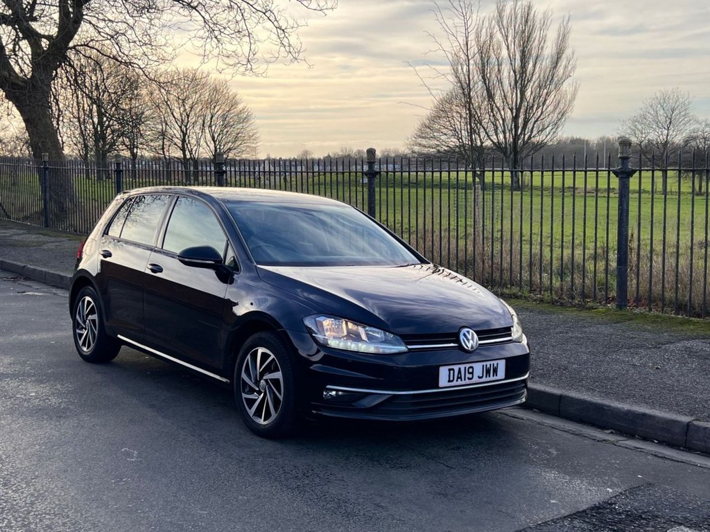 Used Volkswagen Golf 2019 for sale - 76867419: Photo 7