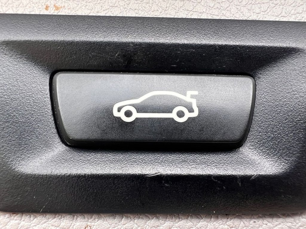 Used BMW 3 Series 2019 for sale - 77620914: Photo 19