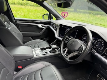 Used Volkswagen Touareg 2021 for sale - 79628680: Photo