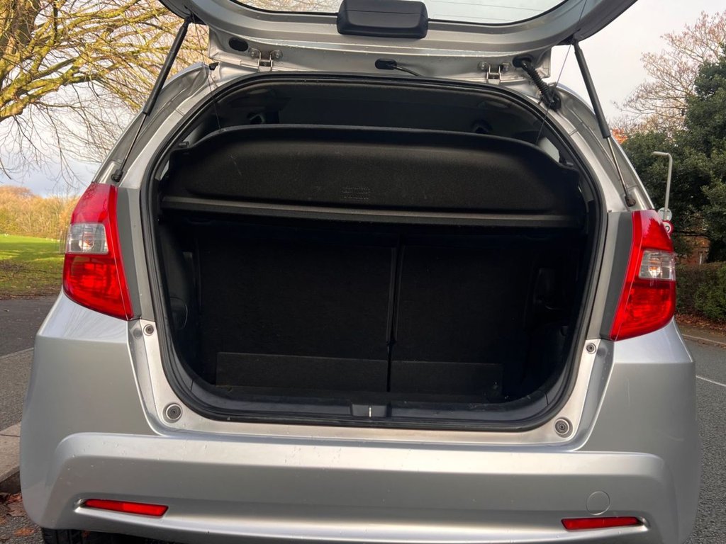 Used Honda Jazz 2015 for sale - 76631899: Photo 14