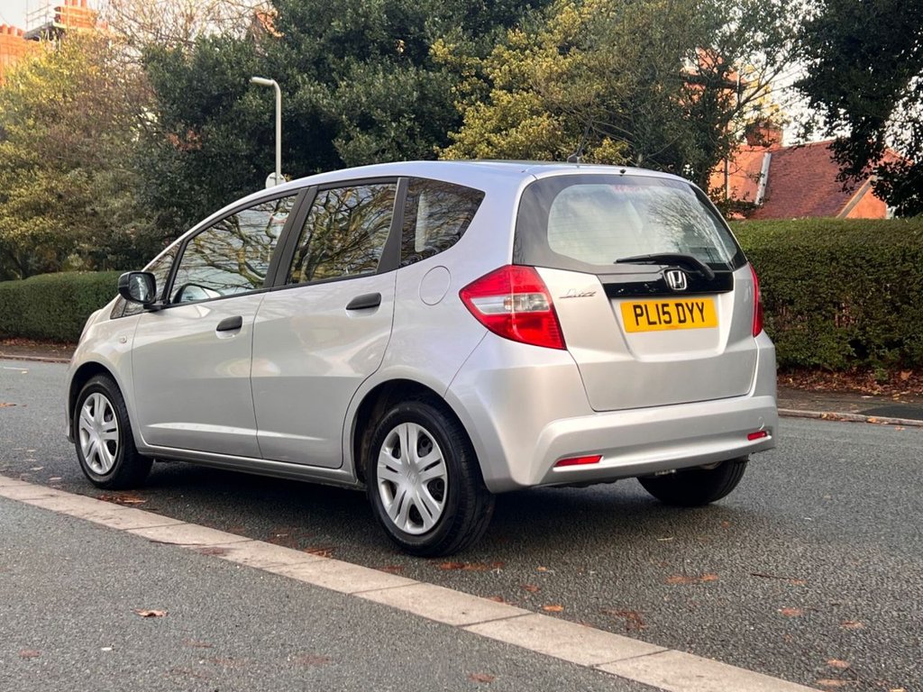 Used Honda Jazz 2015 for sale - 76631899: Photo 9