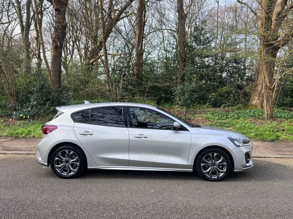 Used Ford Focus 2023 for sale - 77952680: Photo 4