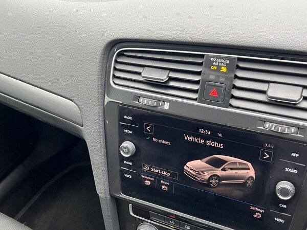 Used Volkswagen Golf 2018 for sale - 76105451: Photo 16