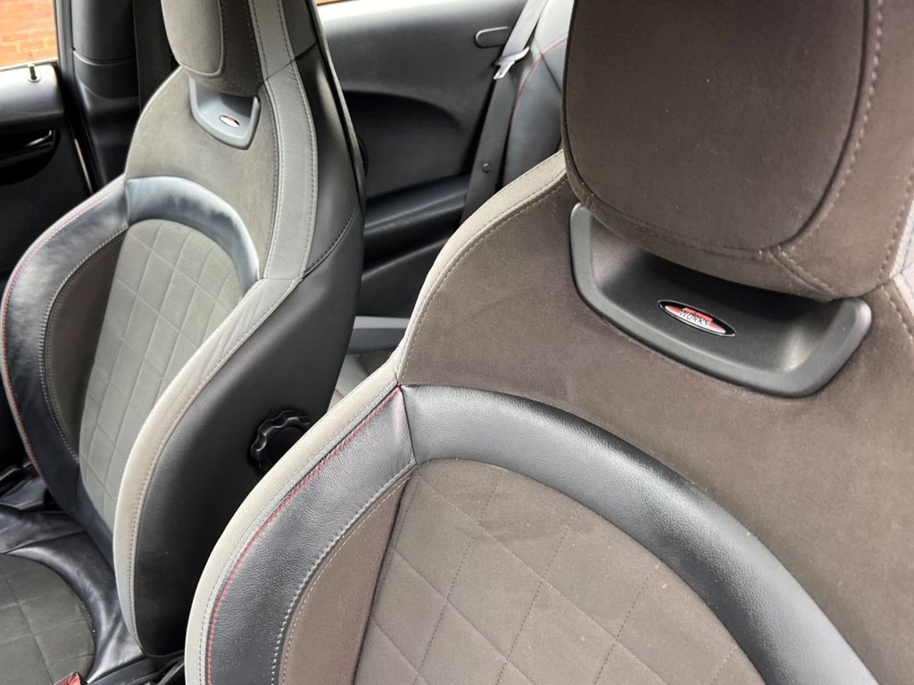 Used MINI Hatch 2020 for sale - 76617361: Photo 13