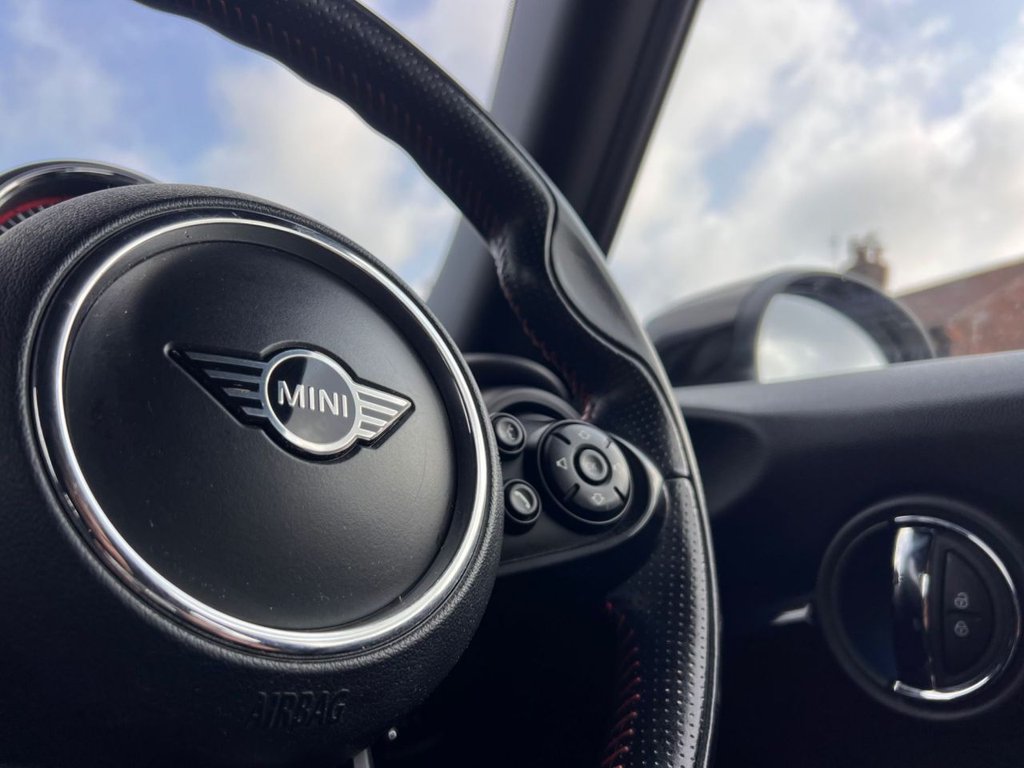 Used MINI Hatch 2020 for sale - 76617361: Photo 29