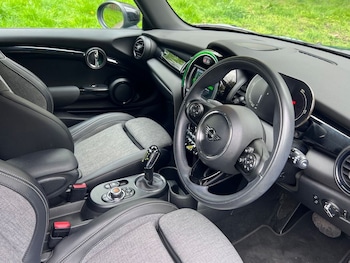 Used MINI Hatch 2020 for sale - 78302633: Photo