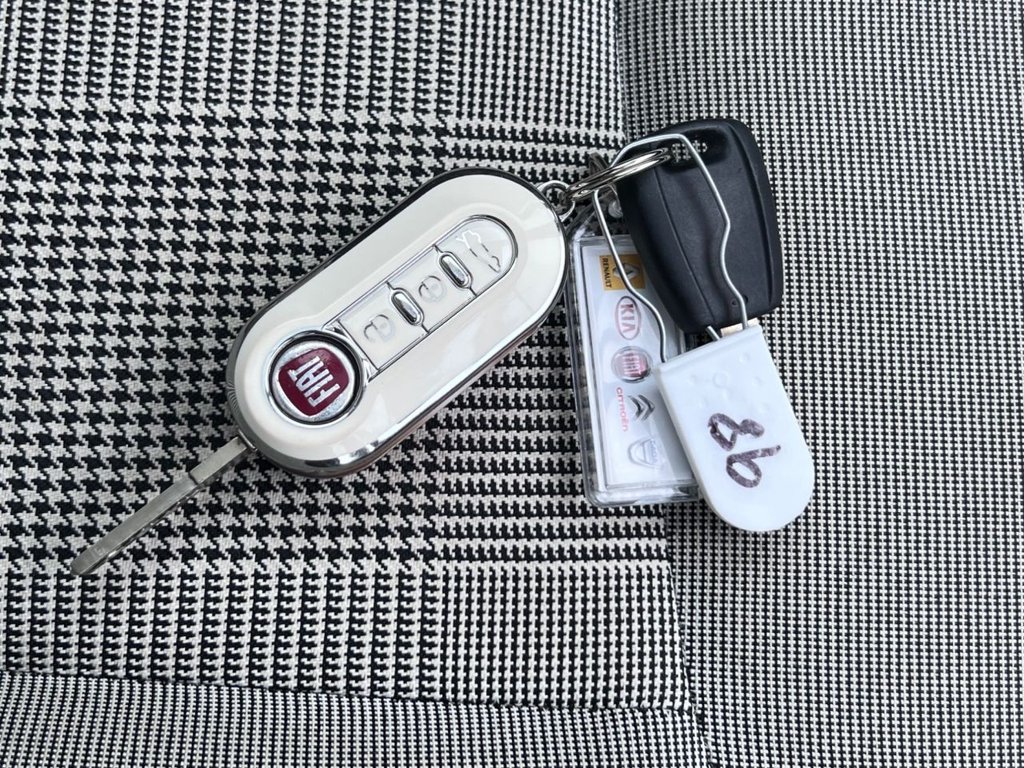 Used Fiat 500 2014 for sale - 77315998: Photo 25