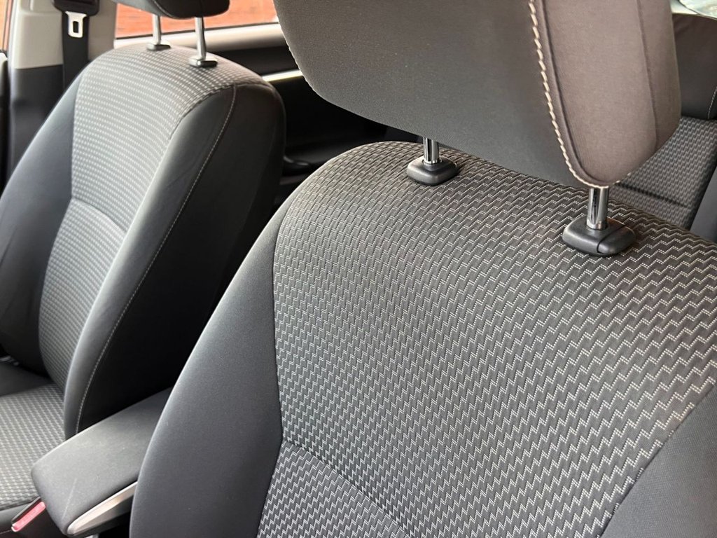 Used Toyota Verso 2015 for sale - 77212325: Photo 12