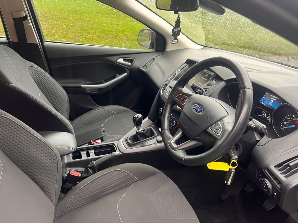 Used Ford Focus 2016 for sale - 76631893: Photo 2