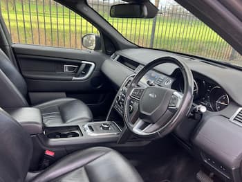 Used Land Rover Discovery Sport 2018 for sale - 79628732: Photo