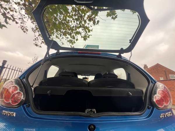 Used Toyota AYGO 2011 for sale - 76291132: Photo 12