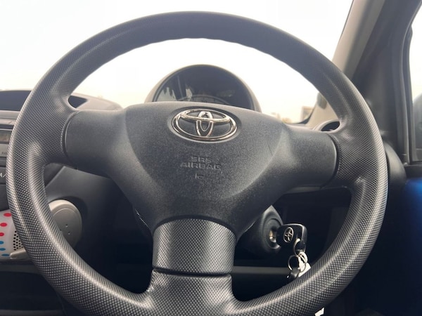 Used Toyota AYGO 2011 for sale - 76291132: Photo 17