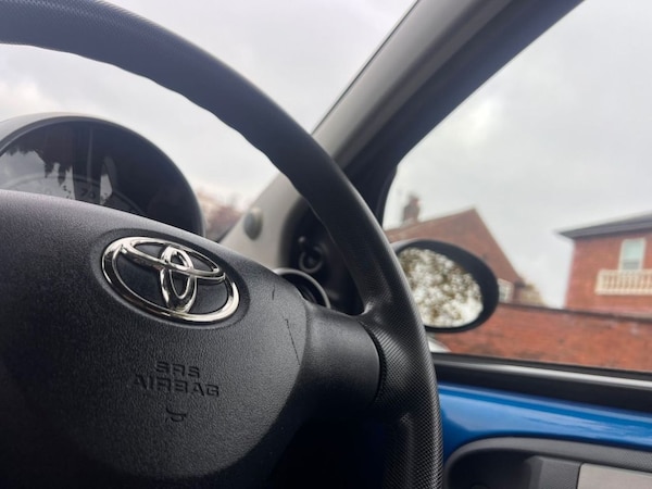 Used Toyota AYGO 2011 for sale - 76291132: Photo 19