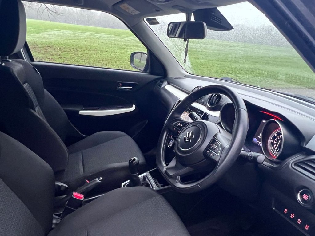 Used Suzuki Swift 2020 for sale - 77139382: Photo 2