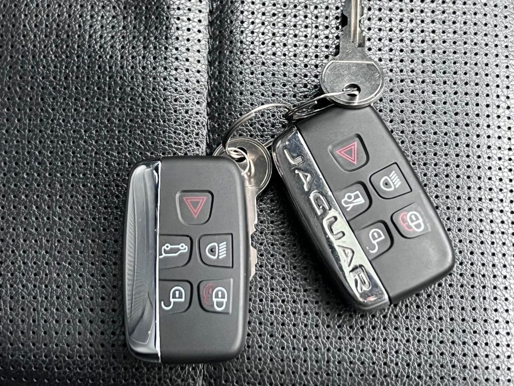 Used Jaguar XF 2017 for sale - 77680476: Photo 31