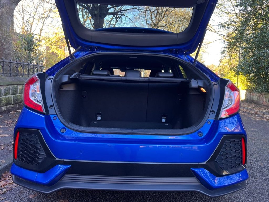 Used Honda Civic 2019 for sale - 76698240: Photo 13