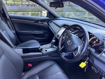 Used Honda Civic 2019 for sale - 76698240: Photo