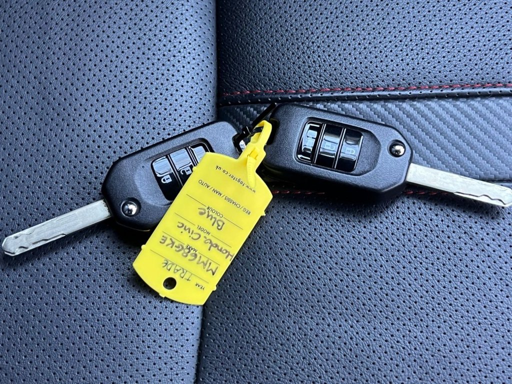 Used Honda Civic 2019 for sale - 76698240: Photo 32