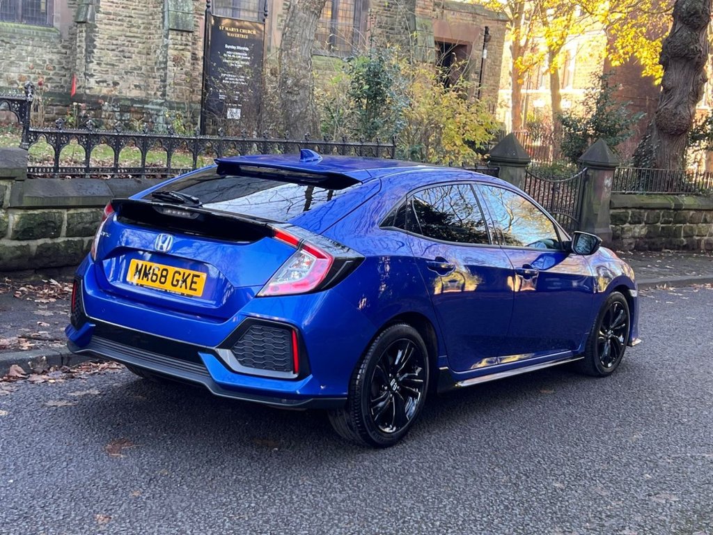 Used Honda Civic 2019 for sale - 76698240: Photo 5