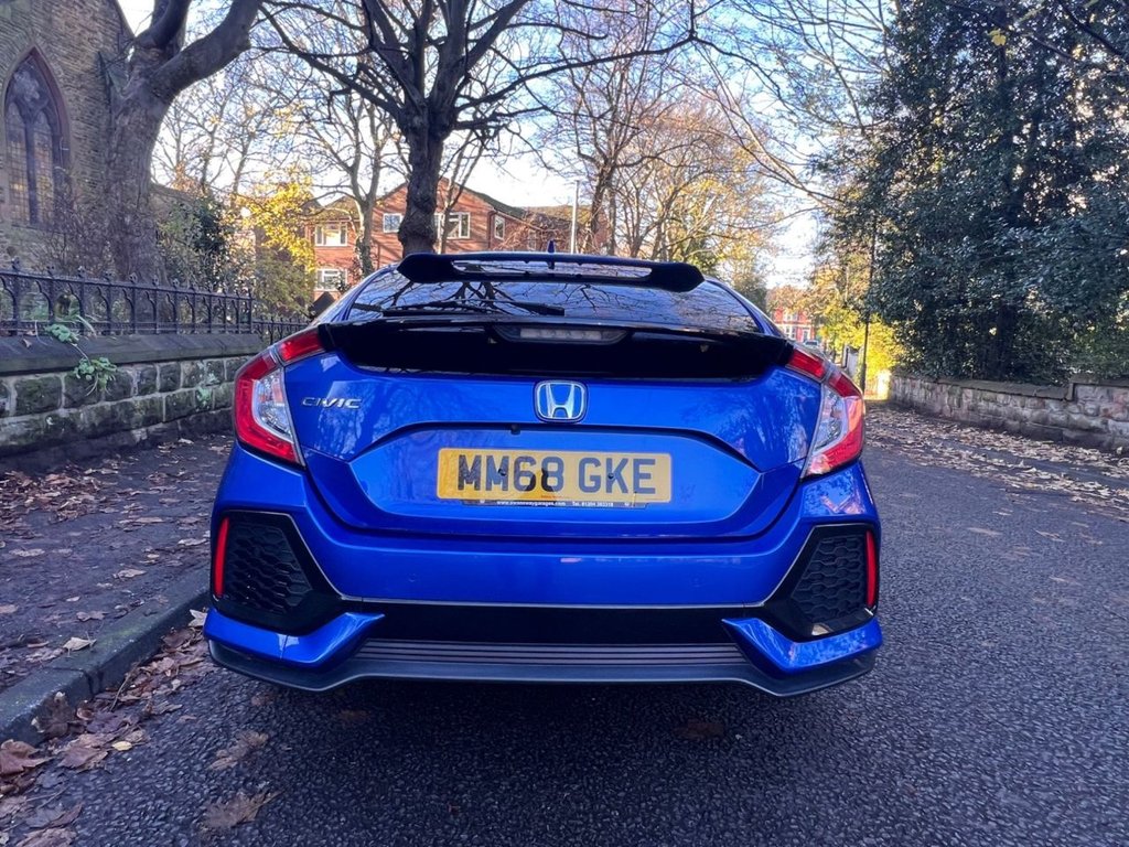 Used Honda Civic 2019 for sale - 76698240: Photo 9