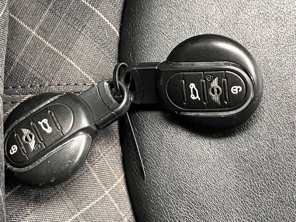 Used MINI Hatch 2014 for sale - 76535409: Photo 27