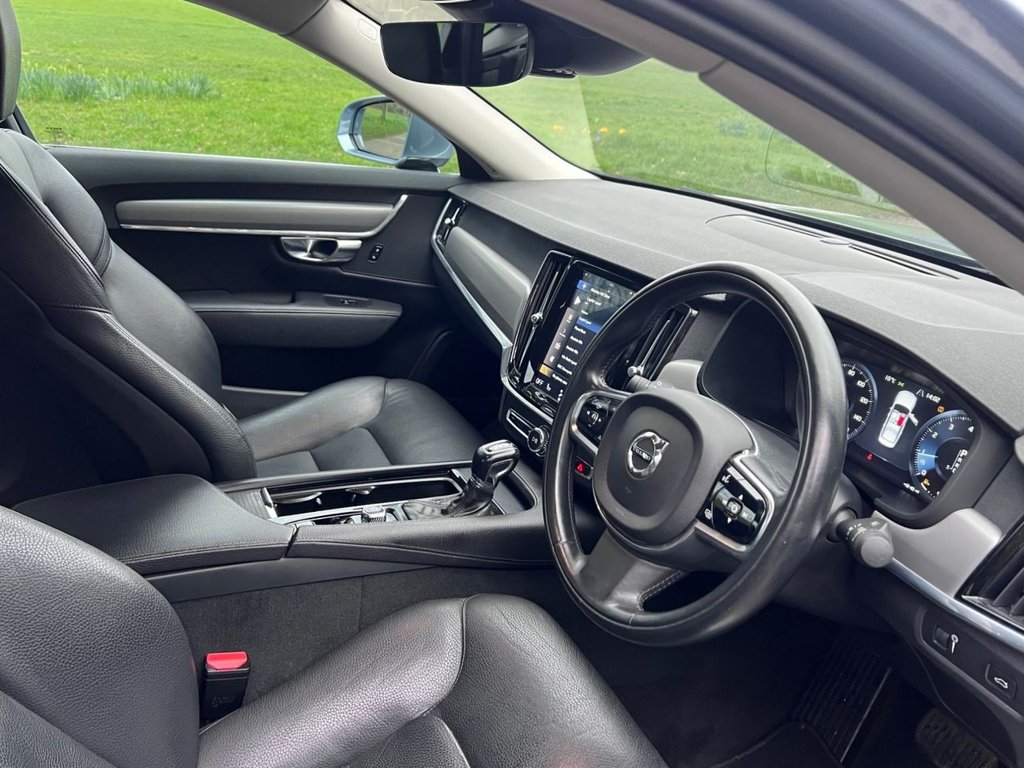 Used Volvo S90 2018 for sale - 77666932: Photo 2