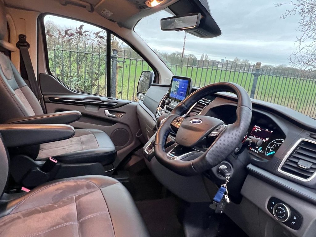 Used Ford Transit Custom 2023 for sale - 76985842: Photo 2