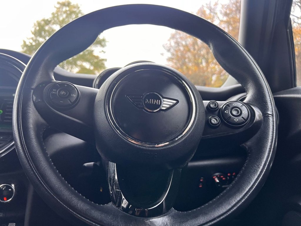 Used MINI Hatch 2018 for sale - 76454174: Photo 29