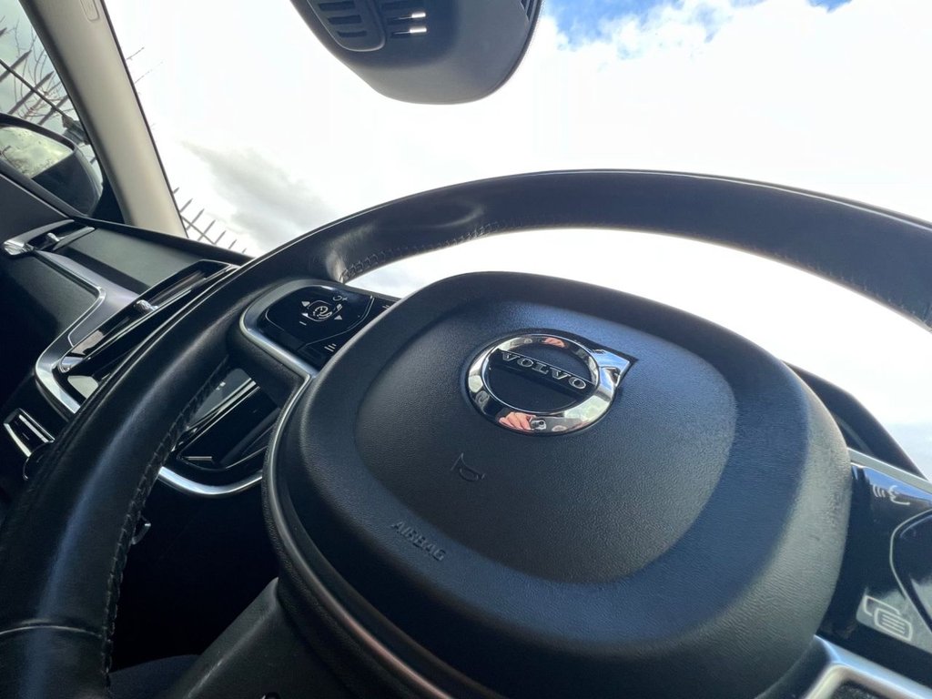 Used Volvo V60 2018 for sale - 77328249: Photo 30