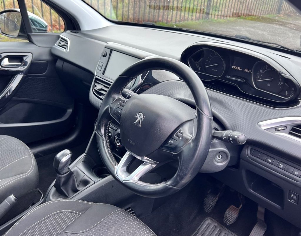 Used Peugeot 208 2018 for sale - 77546988: Photo 2
