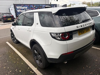 Used Land Rover Discovery Sport 2017 for sale - 78387234: Photo