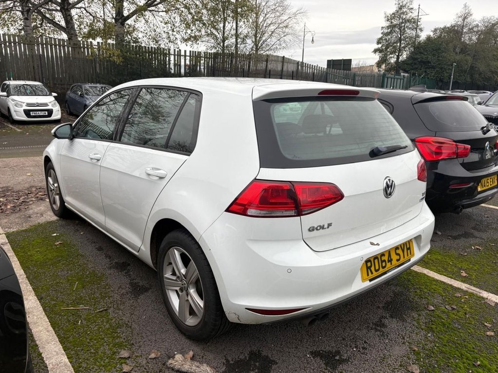 Used Volkswagen Golf 2014 for sale - 76740363: Photo 4