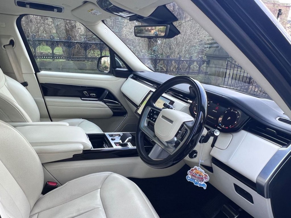 Used Land Rover Range Rover 2023 for sale - 77557725: Photo 2