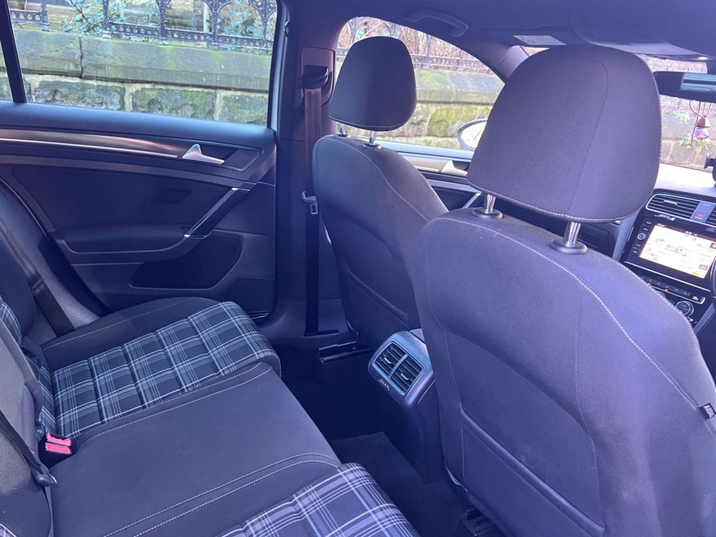 Used Volkswagen Golf 2017 for sale - 77356777: Photo 11
