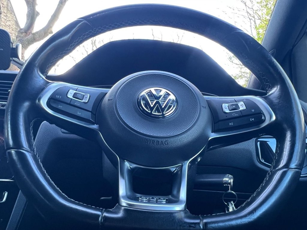 Used Volkswagen Golf 2017 for sale - 77356777: Photo 25