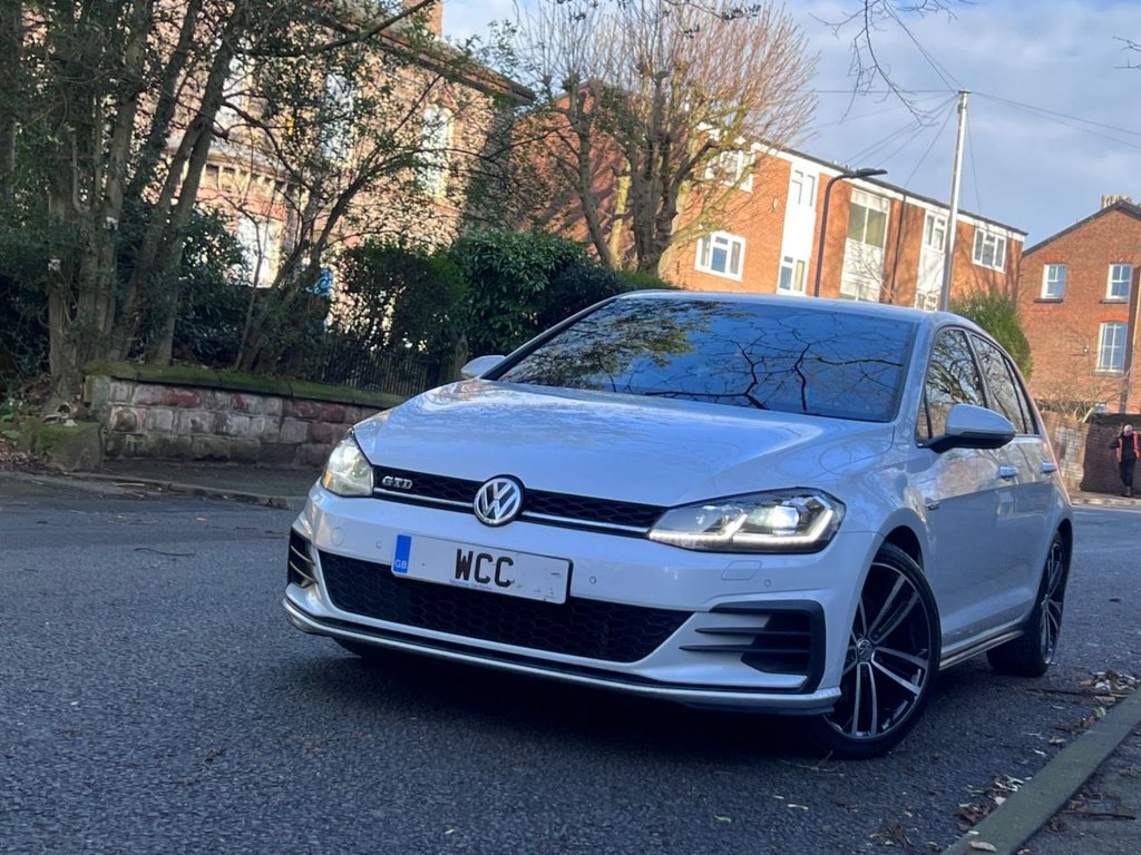 Used Volkswagen Golf 2017 for sale - 77356777: Photo 3