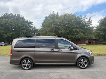 Used Mercedes-Benz V-Class 2017 for sale - 75896128: Photo