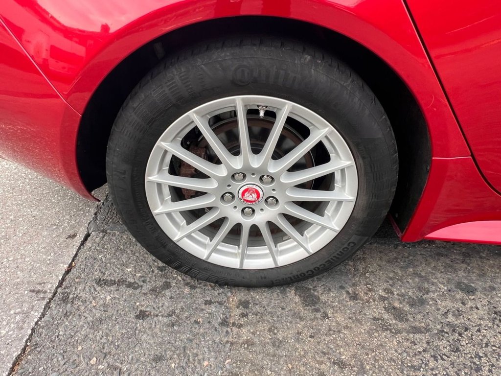 Used Jaguar XE 2015 for sale - 77199909: Photo 15