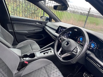 Used Volkswagen Golf 2020 for sale - 77153258: Photo