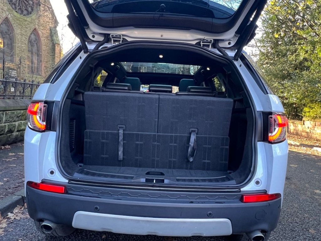 Used Land Rover Discovery Sport 2018 for sale - 76686472: Photo 12