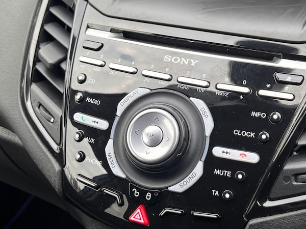 Used Ford Fiesta 2015 for sale - 76309395: Photo 16