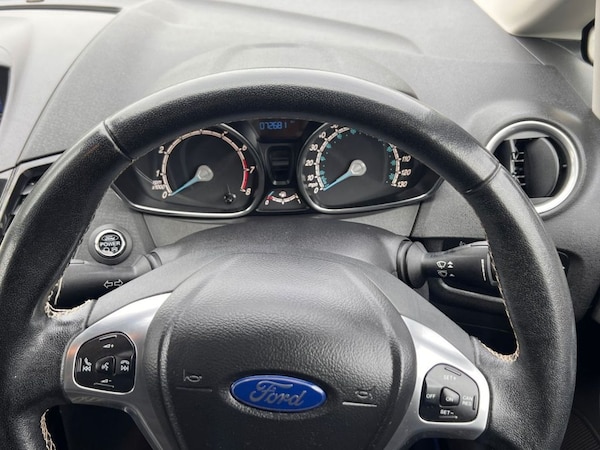 Used Ford Fiesta 2015 for sale - 76309395: Photo 18
