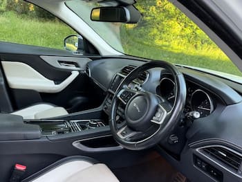 Used Jaguar F-Pace 2018 for sale - 79628730: Photo