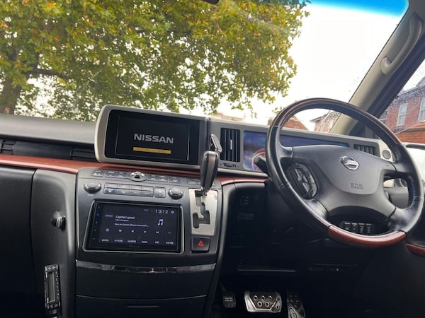 Used Nissan Elgrand 2005 for sale - 76023670: Photo 24