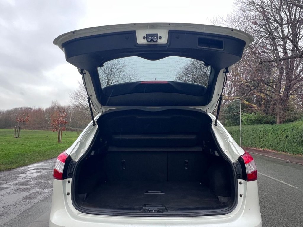 Used Nissan Qashqai 2016 for sale - 77463763: Photo 14