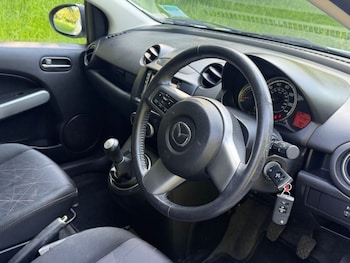Used Mazda Mazda2 2013 for sale - 78839749: Photo
