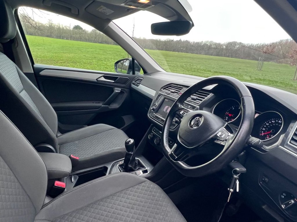 Used Volkswagen Tiguan 2016 for sale - 77212340: Photo 2