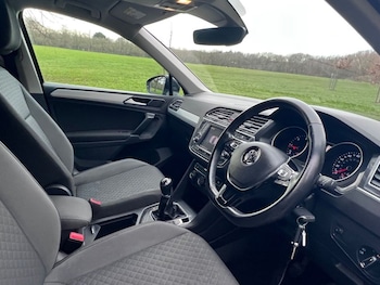 Used Volkswagen Tiguan 2016 for sale - 77212340: Photo