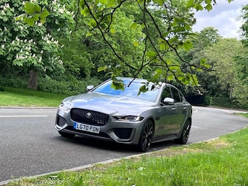 Used Jaguar XE 2020 for sale - 78543575: Photo