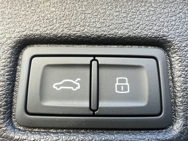 Used Audi SQ7 2023 for sale - 76009299: Photo 33